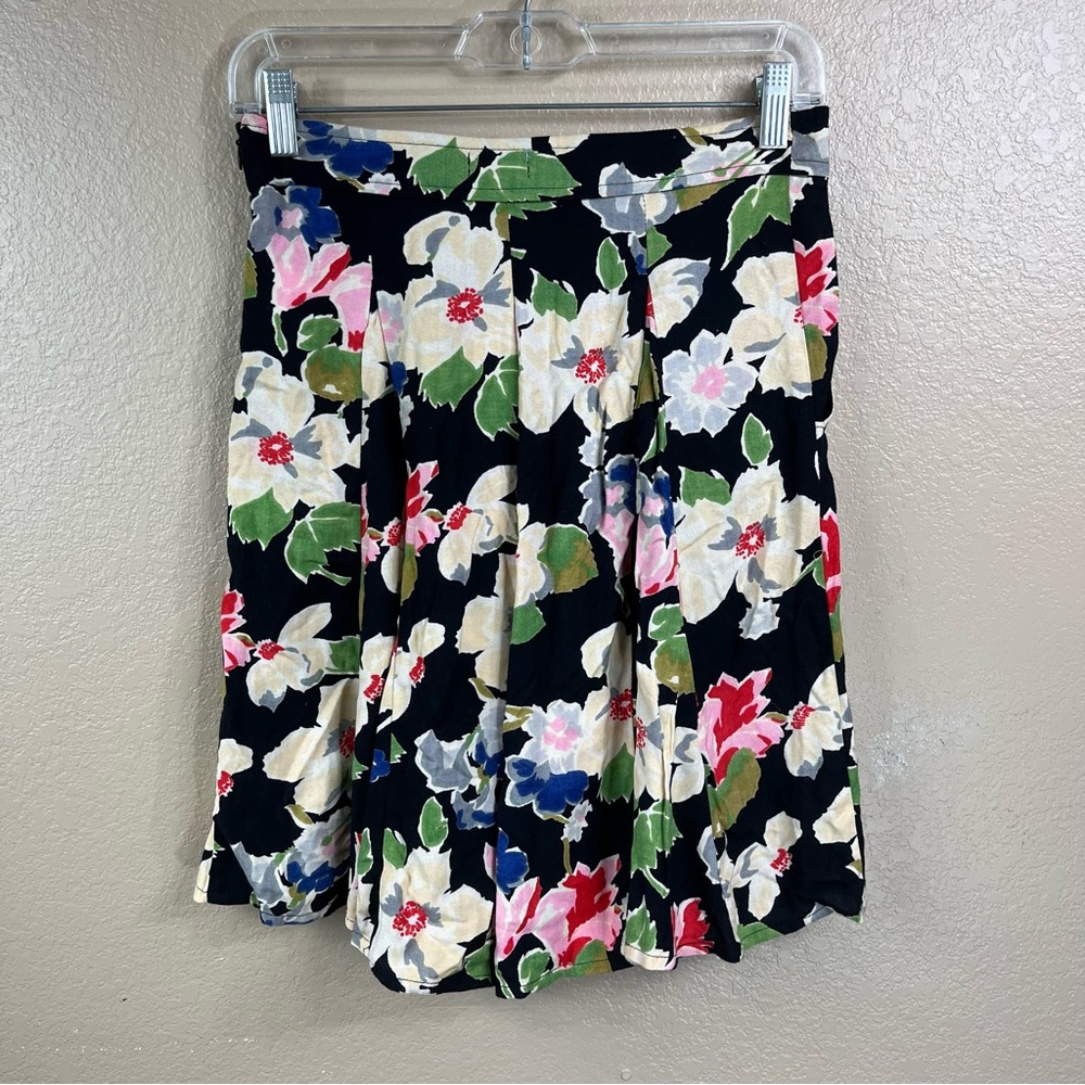 Kimchi Blue Floral High Waisted Culotte Shorts. - Picture 5 of 8